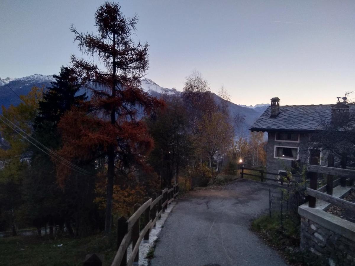 Affittacamere I Picchi Gressan Exterior foto
